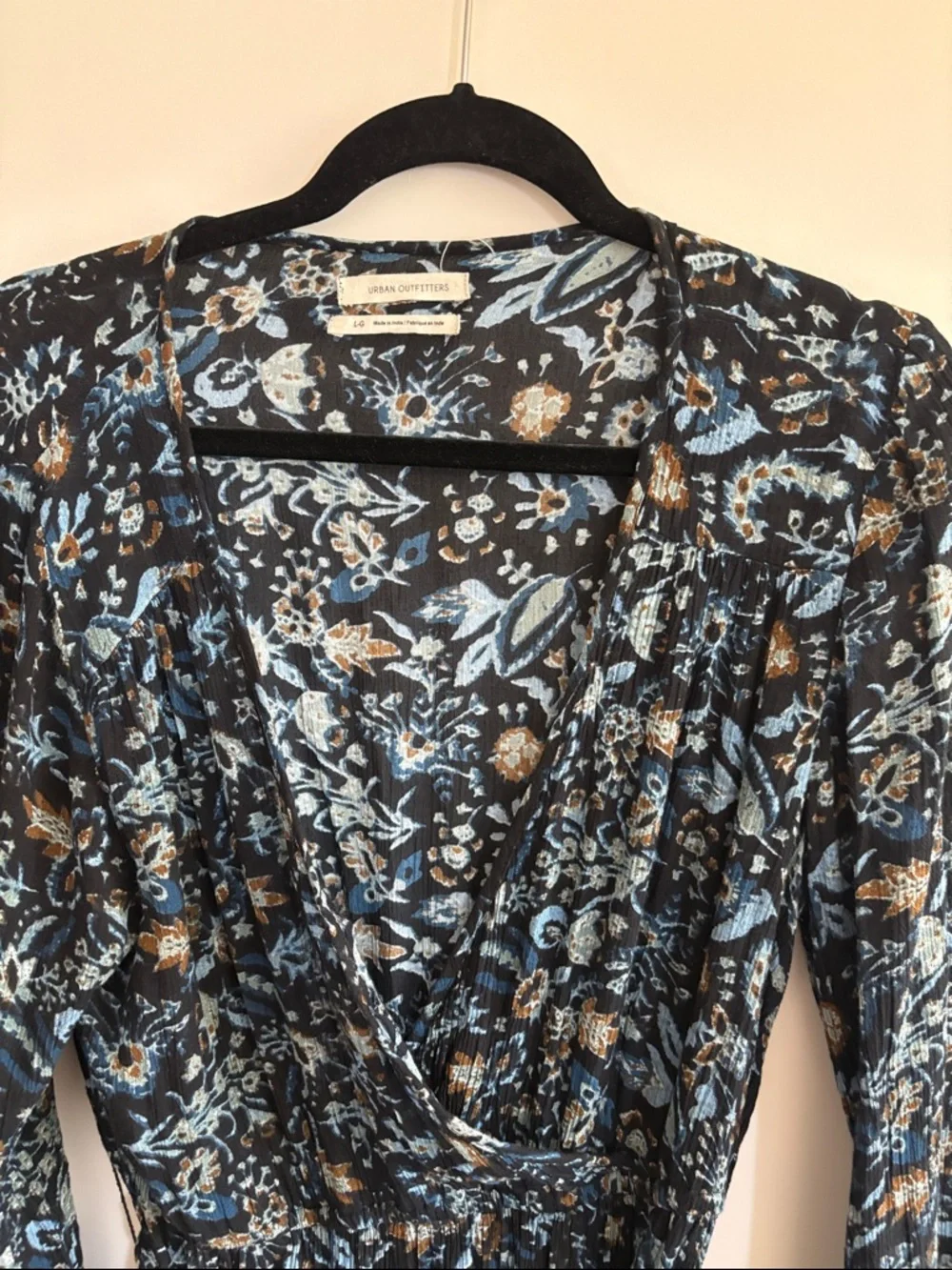 UO Floral Maxi Dress - Picture 8 of 16